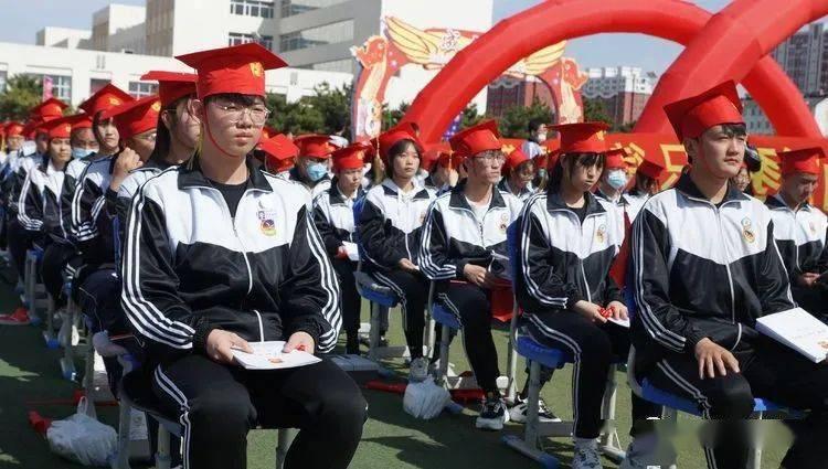 逃离废弃的城堡